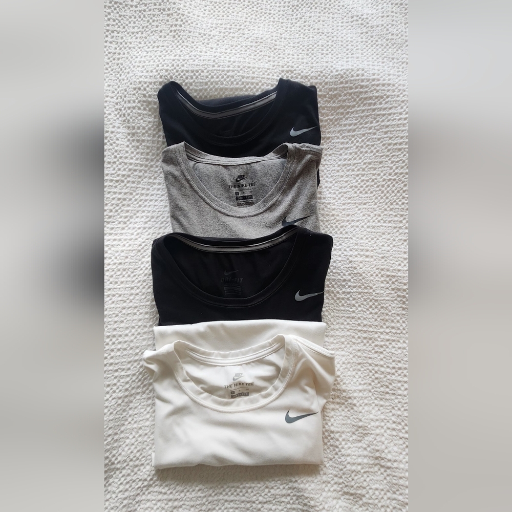 Nike 2 Short Sleeve Tees - Black And White. 2 Long Sleeve Tees - Black And Grey